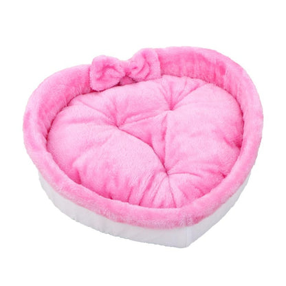 Heart-Shaped Bed For Cats