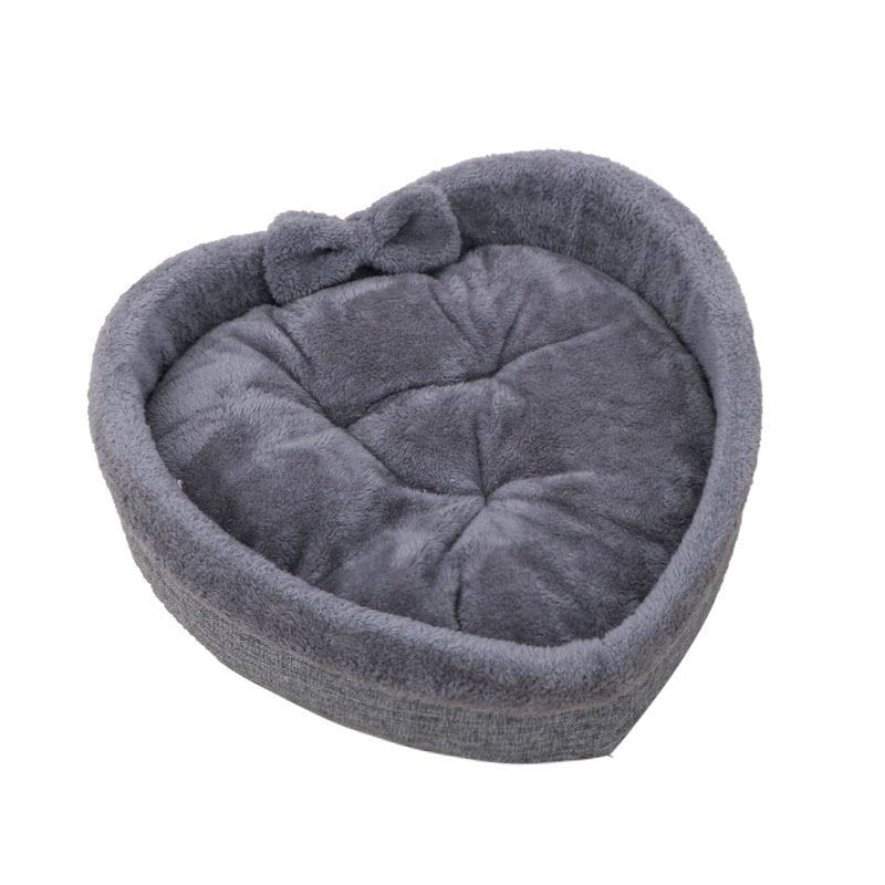 Heart-Shaped Bed For Cats