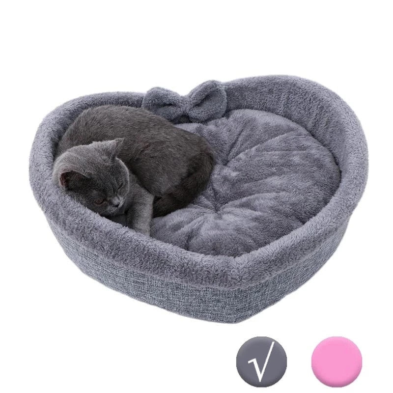 Heart-Shaped Bed For Cats